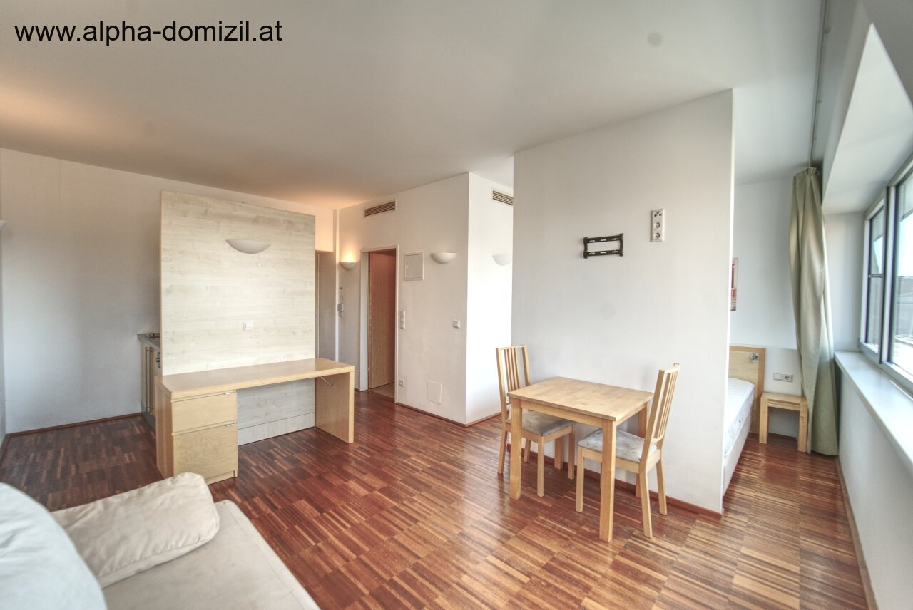 1. BEZ. HERRLICHER AUSBLICK! HELLE GARCONNIERE, MÖBLIERT! 