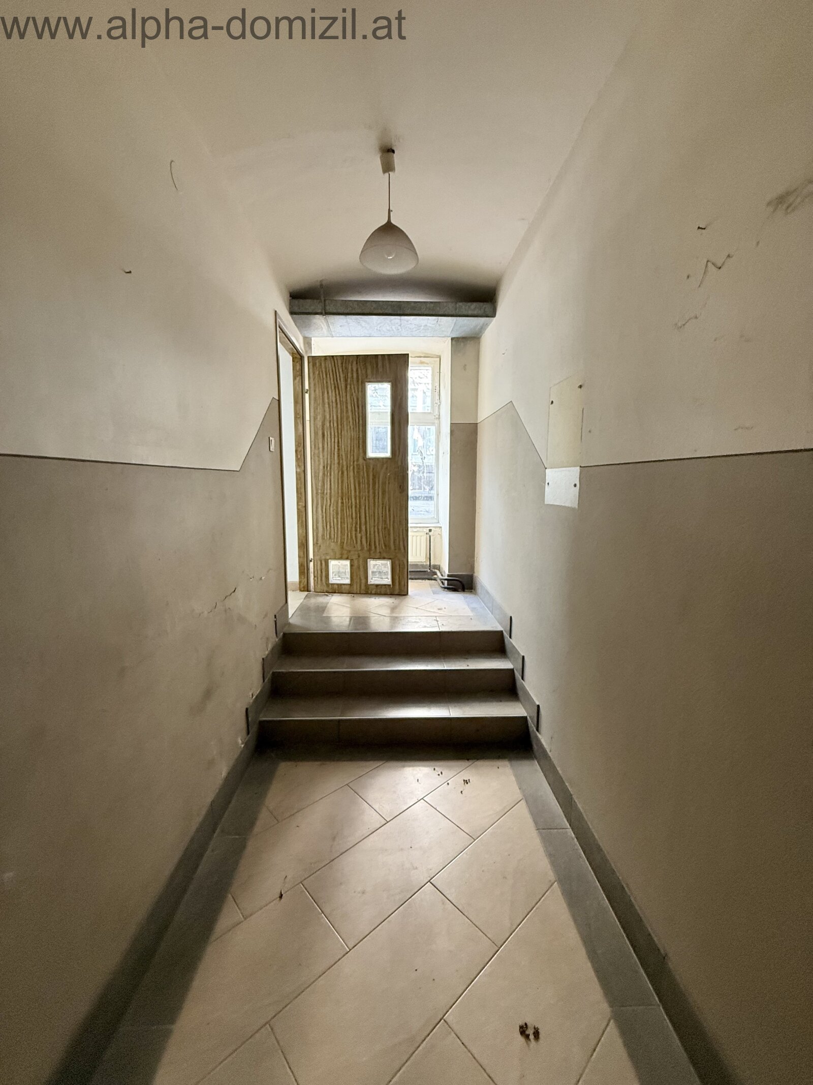 Zugang Büro im EG (III) Zugang Büro im EG (III)