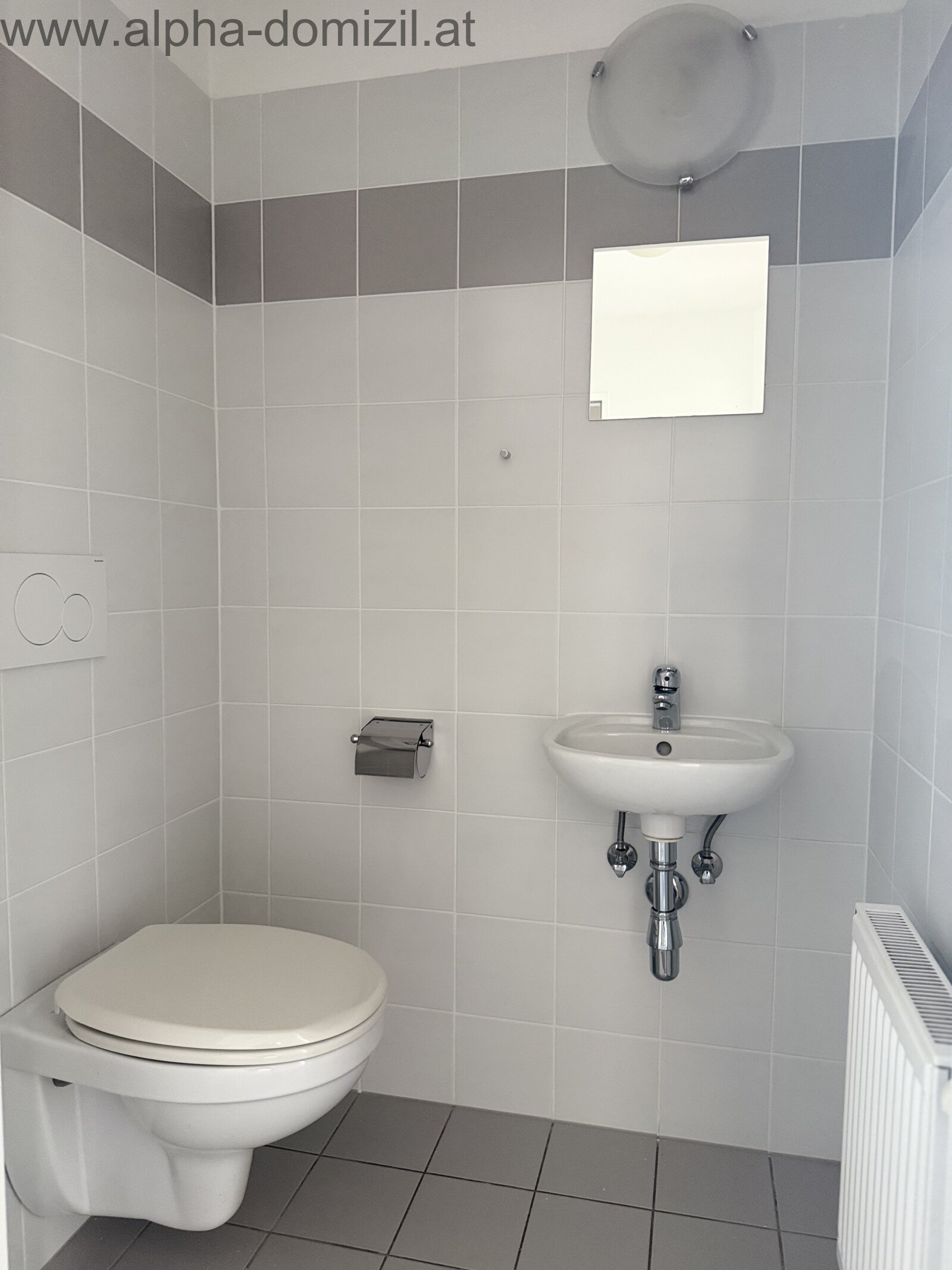 WC WC